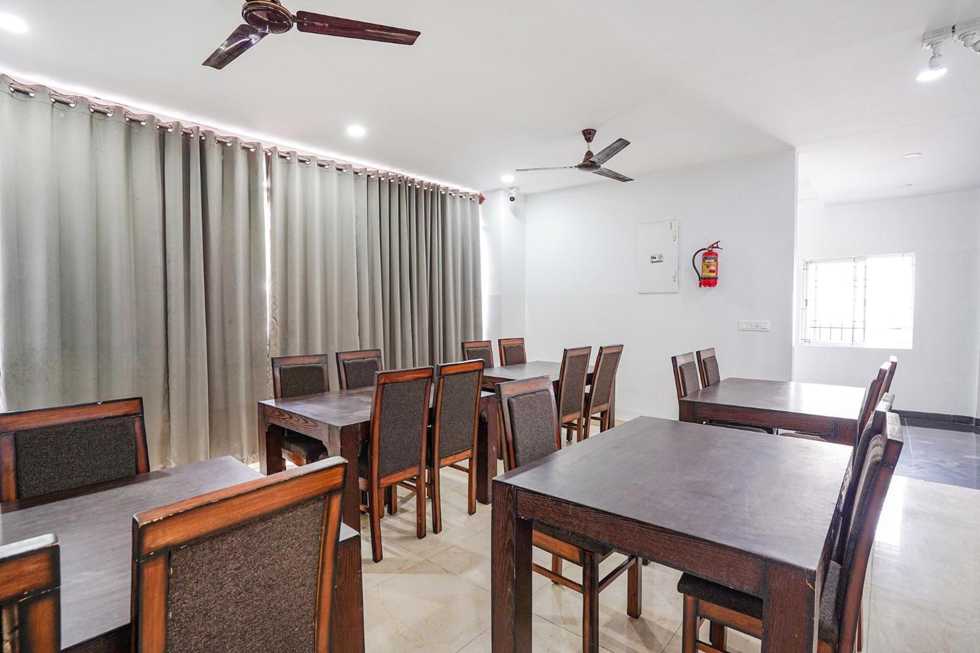 Fabhotel Rlv Green Palace - Nr Kengeri Satellite Town บังกาลอร์ ภายนอก รูปภาพ