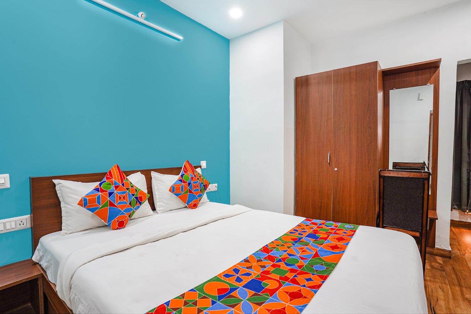 Fabhotel Rlv Green Palace - Nr Kengeri Satellite Town บังกาลอร์ ภายนอก รูปภาพ