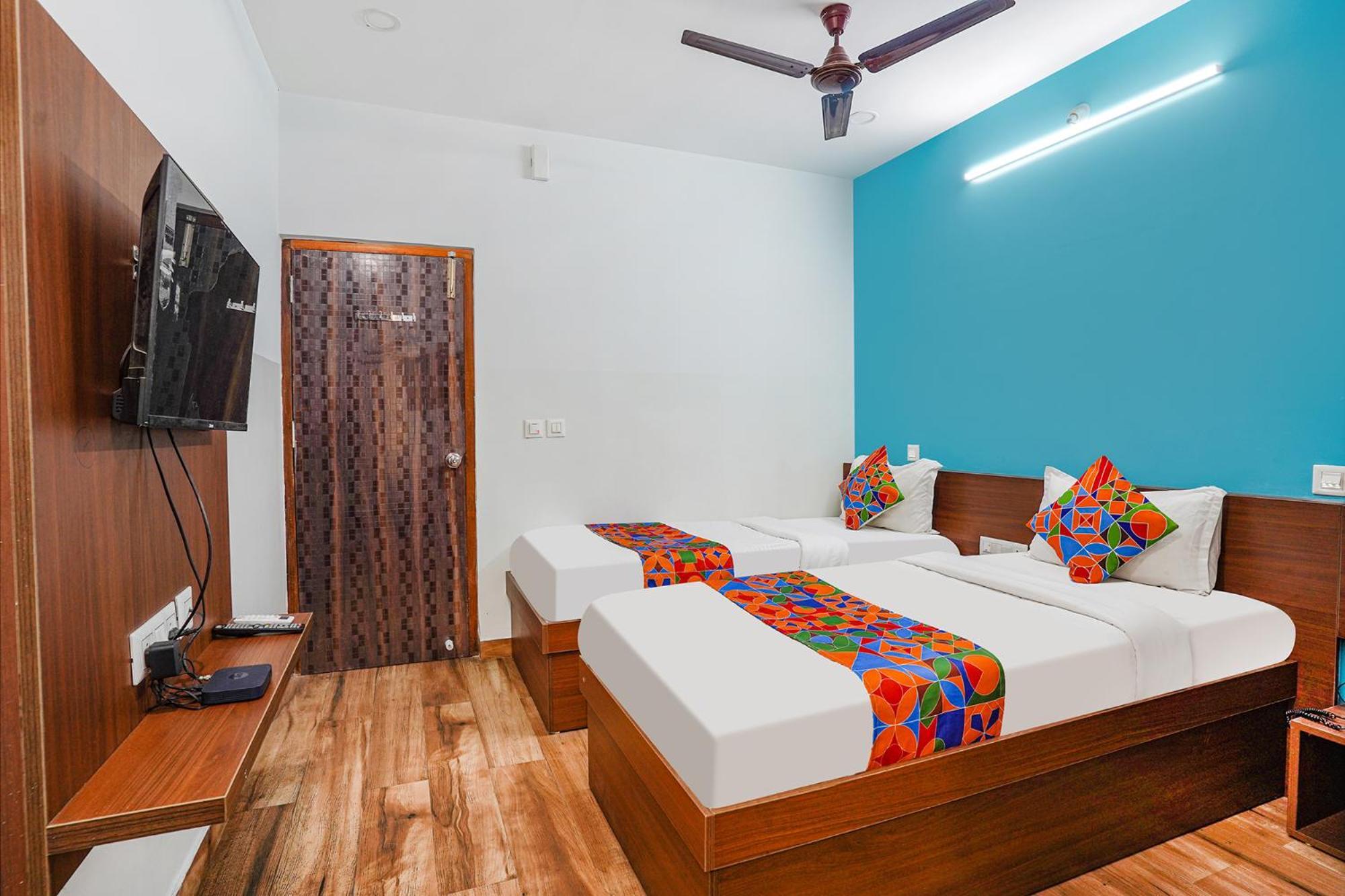Fabhotel Rlv Green Palace - Nr Kengeri Satellite Town บังกาลอร์ ภายนอก รูปภาพ