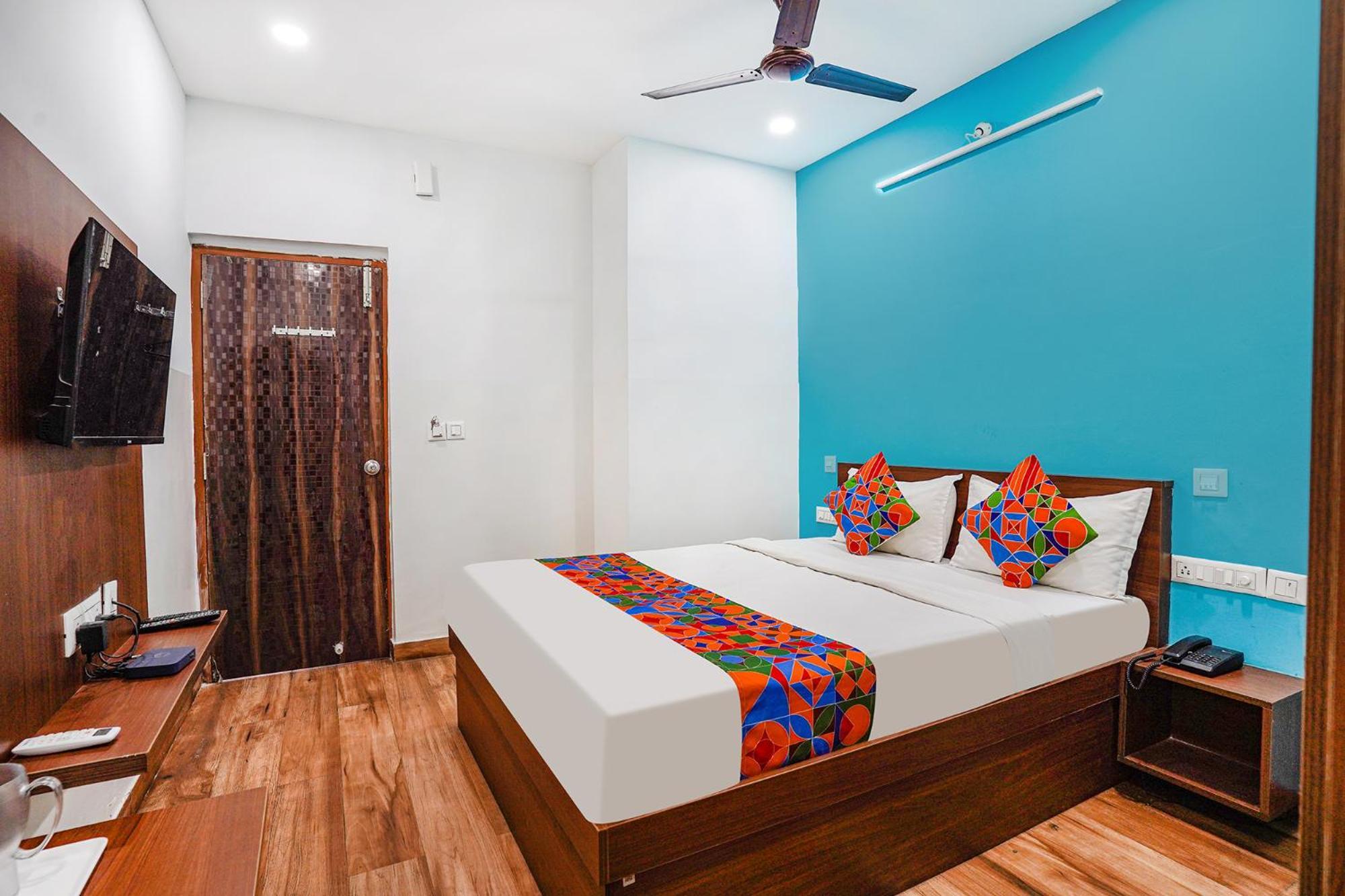 Fabhotel Rlv Green Palace - Nr Kengeri Satellite Town บังกาลอร์ ภายนอก รูปภาพ