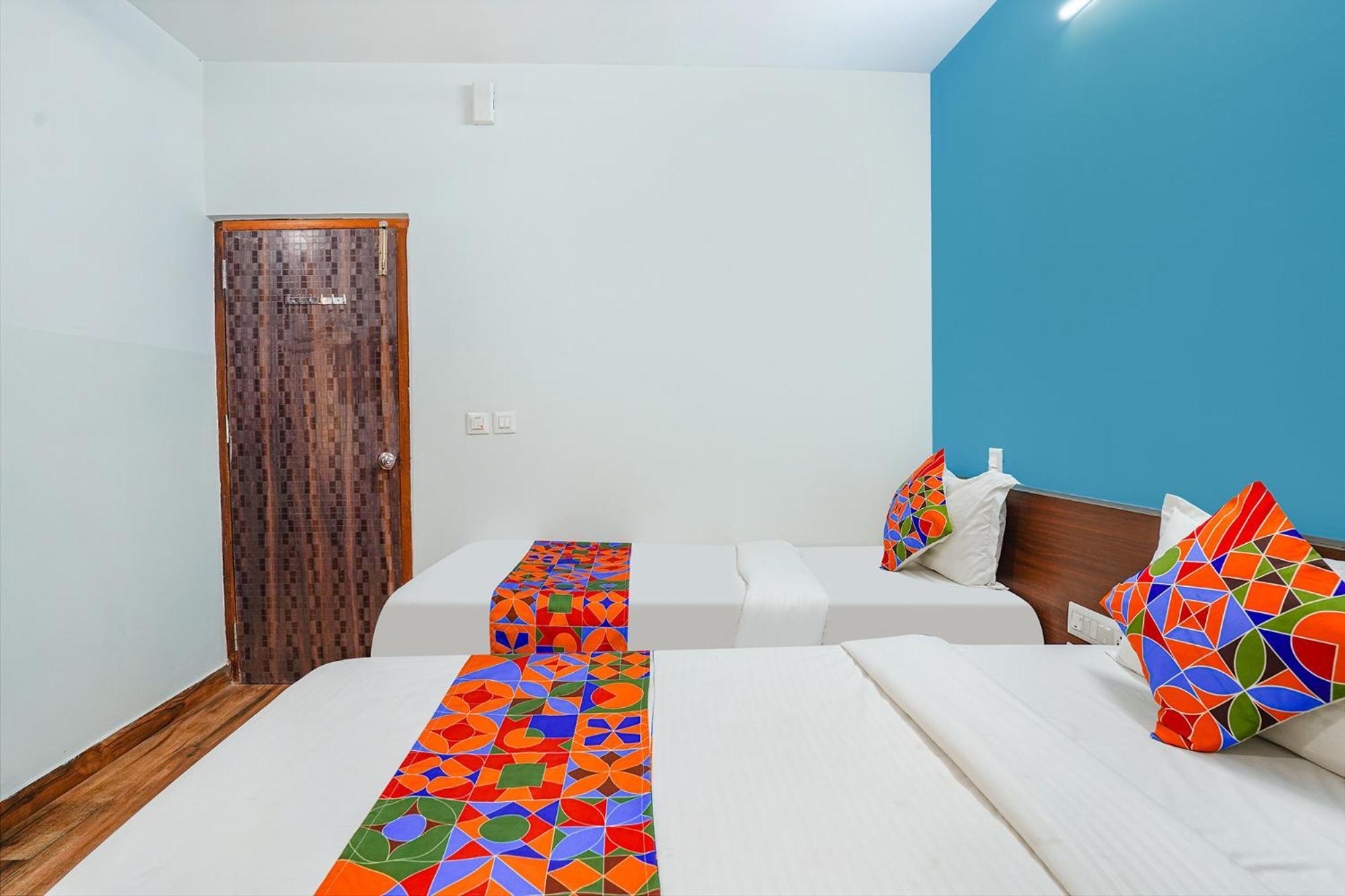 Fabhotel Rlv Green Palace - Nr Kengeri Satellite Town บังกาลอร์ ภายนอก รูปภาพ