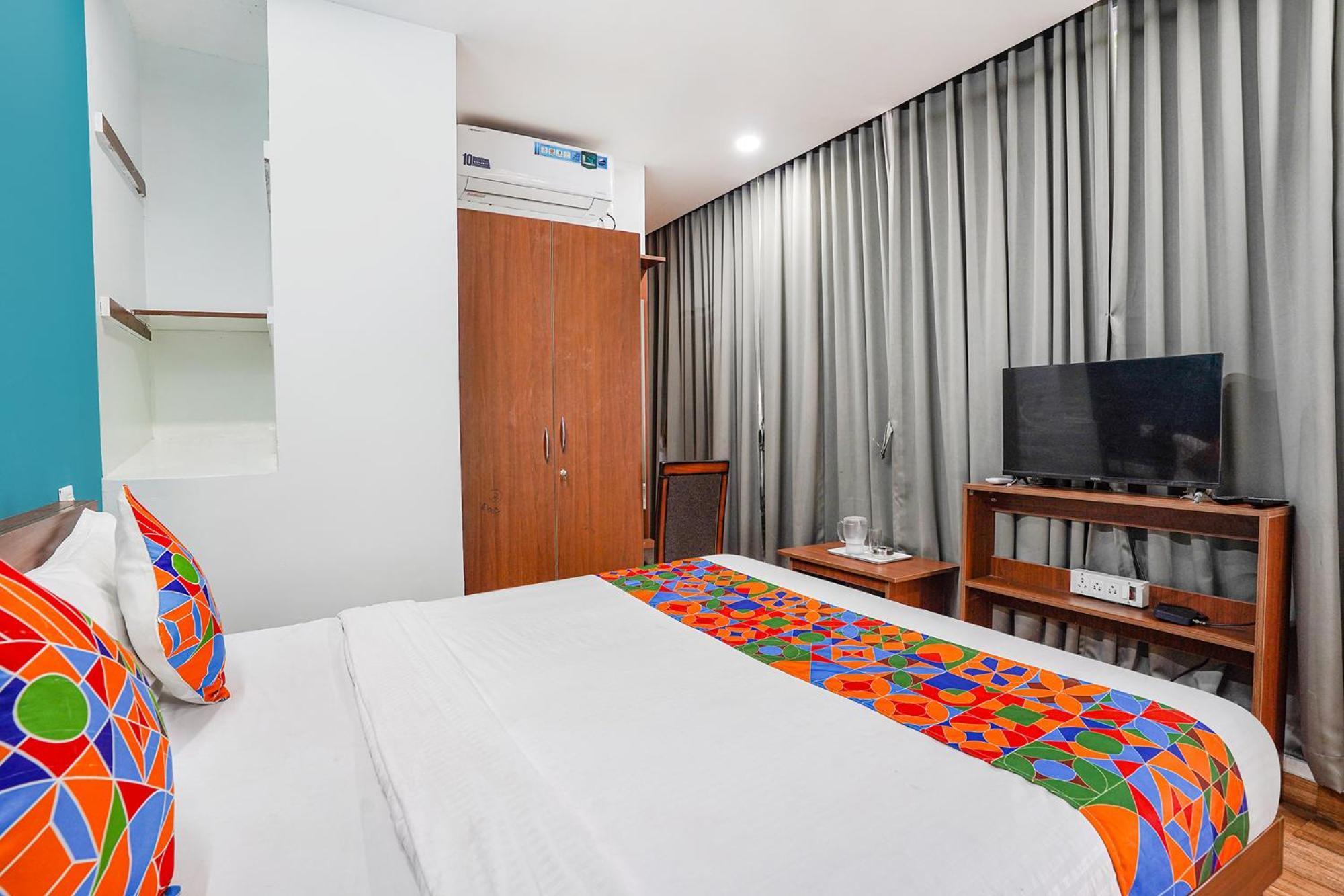 Fabhotel Rlv Green Palace - Nr Kengeri Satellite Town บังกาลอร์ ภายนอก รูปภาพ